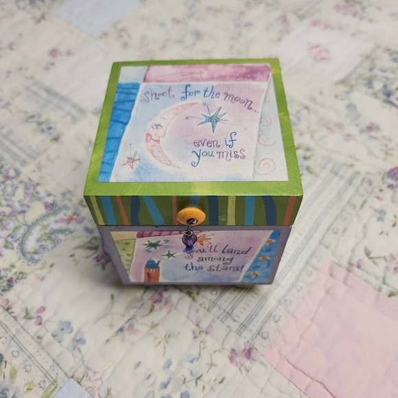 Fuego Tiny Shoot WBox Keepsake Box Jewelry Box Decorative Box‎ Moon Stars - Picture 1 of 4